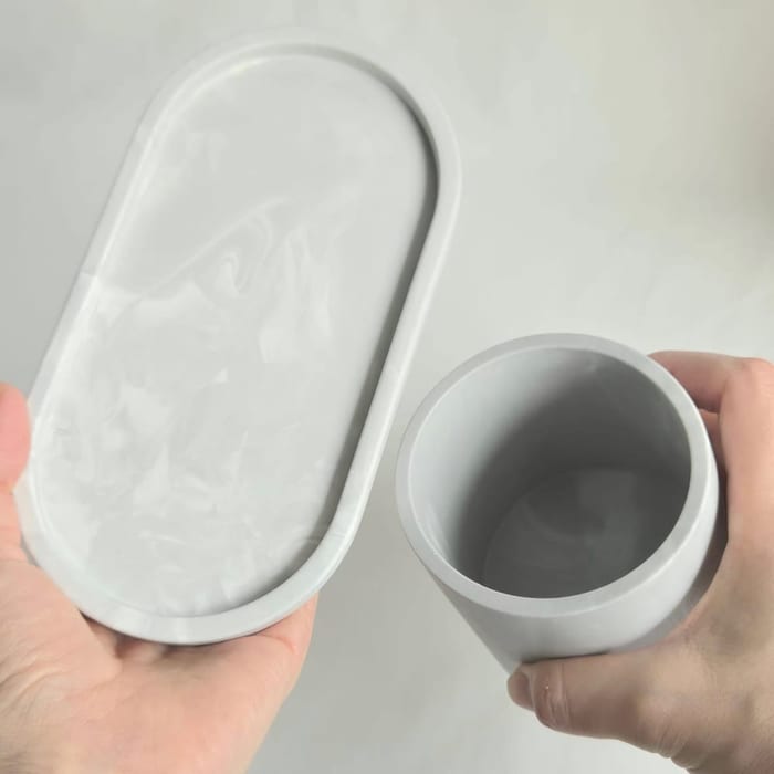 ペン立てとオーバルトレイのセット